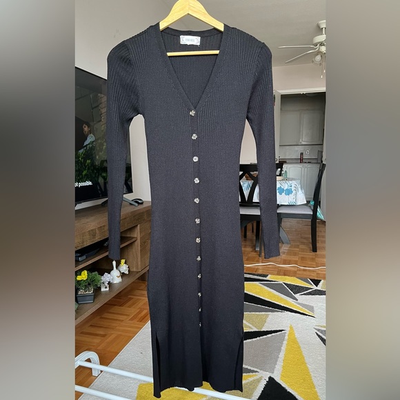 Pink Rose sweater dress - Picture 3 of 9